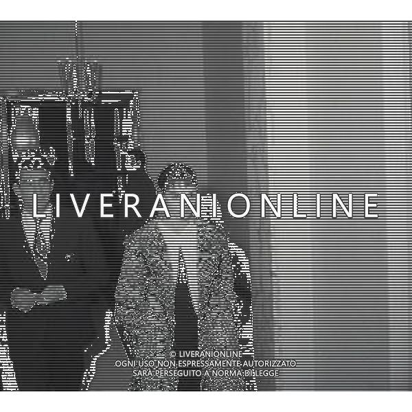 RETROSPETTIVA WALTER CHIARI ATTORE NELLA FOTO WALTER CHIARI CON ELSA MARTINELLI A ROMA NELL\'ANNO 1952  AG ALDO LIVERANI SAS  