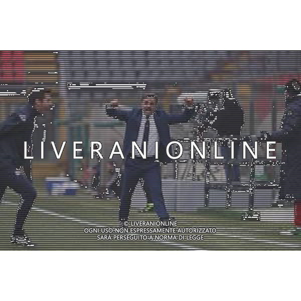 Massimiliano Carnabuci/LM - US Cremonese vs AC Pisa - Italian Football Championship League BKT 2020/2021 06 February 2021 - Giovanni Zini stadium, cremona, Italy Photo showing: Fabio Pecchia (Cremonese) head coach celebrates the second goal scored by Ciofani @LM/Massimiliano Carnabuci/ AGENZIA ALDO LIVERANI SAS