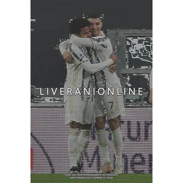 ©Falzone/Agenzia Aldo Liverani Torino 06.02.2021 Stadio Allianz Stadium Juventus vs Roma Serie A Tim 2020-2021 Nella foto : ESULTANZA GOL DI CRISTIANO RONALDO CON WESTON MCKENNIE ©Falzone/ AGENZIA ALDO LIVERANI SAS