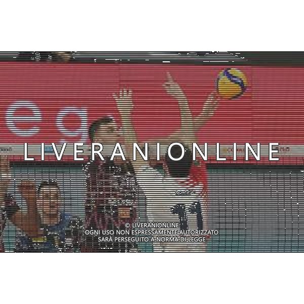 Loris Cerquiglini/LM - Sir Safety Conad Perugia vs Vero Volley Monza - Volleyball Italian Serie A Men Superleague Championship 2020/2021 06 February 2021 - PalaBarton, perugia, Italy Photo showing: sossenheimer david (n.07 bitter spicker sir safety conad perugia) crushes @LM/Loris Cerquiglini/ AGENZIA ALDO LIVERANI SAS