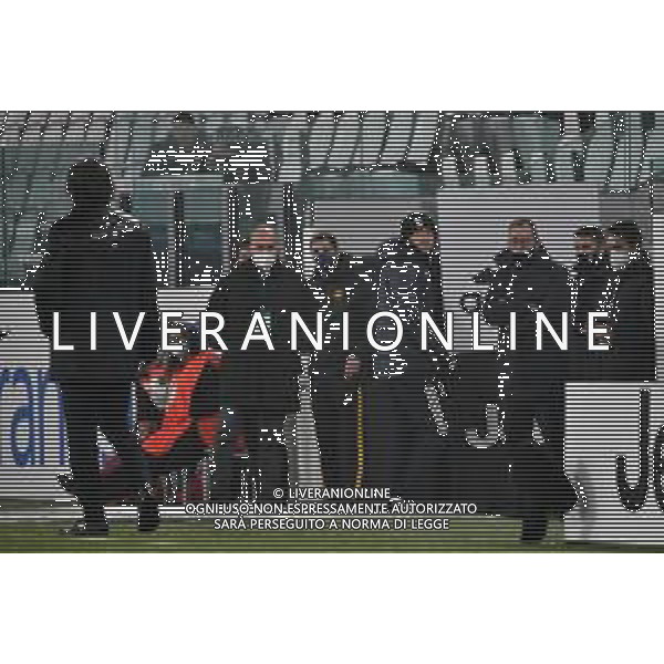 ©Falzone/Agenzia Aldo Liverani Torino 06.02.2021 Stadio Allianz Stadium Juventus vs Roma Serie A Tim 2020-2021 Nella foto : ROBERTO BARONIO ESPULSO PER PROTESTE DA DANIELE ORSATO