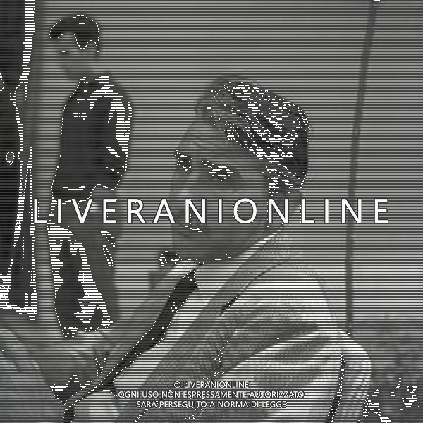 RETROSPETTIVA WALTER CHIARI ATTORE NELLA FOTO WALTER CHIARI SUL SET DEL FILM“IO IO IO E GLI ALTRI“ NELL\'ANNO 1965 AG ALDO LIVERANI SAS