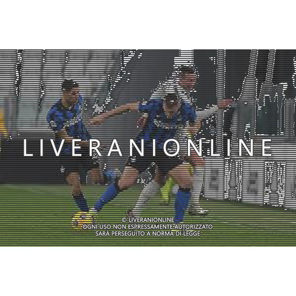 Torino 09.02.2021 Allianz Stadium Juventus vs Inter Semifinale Ritorno Coppa Italia Tim 2020/2021/2020 ©Viganti/Agenzia Aldo Liverani Nella foto: federico bernardeschi e milan skriniar ©Viganti/AGENZIA ALDO LIVERANI SAS