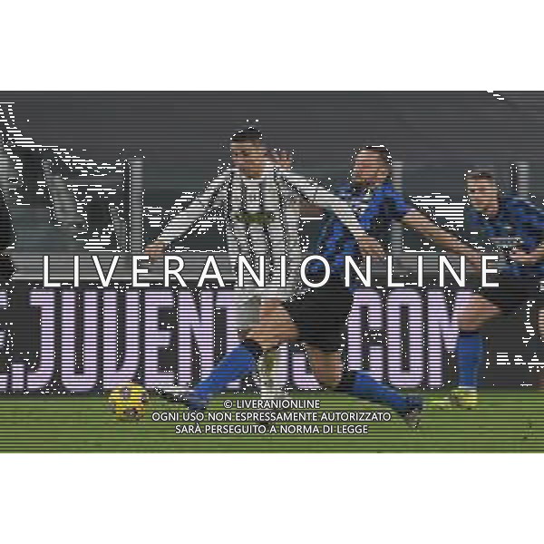 Torino 09.02.2021 Allianz Stadium Juventus vs Inter Semifinale Ritorno Coppa Italia Tim 2020/2021/2020 ©Viganti/Agenzia Aldo Liverani Nella foto: cristiano ronaldo e stefan de vrij ©Viganti/AGENZIA ALDO LIVERANI SAS