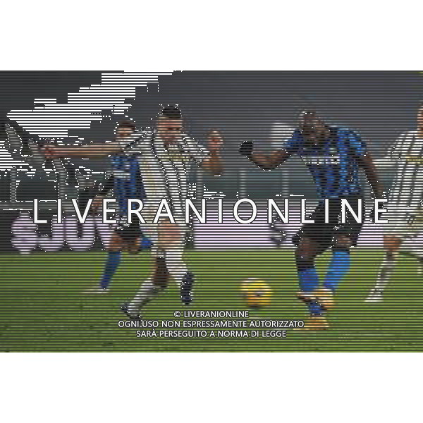 Torino 09.02.2021 Allianz Stadium Juventus vs Inter Semifinale Ritorno Coppa Italia Tim 2020/2021/2020 ©Viganti/Agenzia Aldo Liverani Nella foto: merih demiral salva su romelu lukaku ©Viganti/AGENZIA ALDO LIVERANI SAS