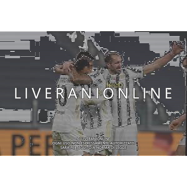 Torino 09.02.2021 Allianz Stadium Juventus vs Inter Semifinale Ritorno Coppa Italia Tim 2020/2021/2020 ©Viganti/Agenzia Aldo Liverani Nella foto: festa juventus a fine gara per la finale di coppa italia - esultanza abbraccio ©Viganti/AGENZIA ALDO LIVERANI SAS