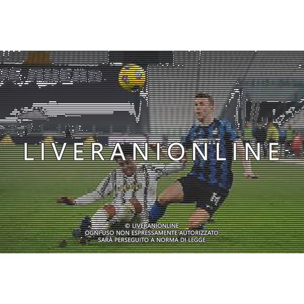 Torino 09.02.2021 Allianz Stadium Juventus vs Inter Semifinale Ritorno Coppa Italia Tim 2020/2021/2020 ©Viganti/Agenzia Aldo Liverani Nella foto: weston mckennie e ivan perisic ©Viganti/AGENZIA ALDO LIVERANI SAS