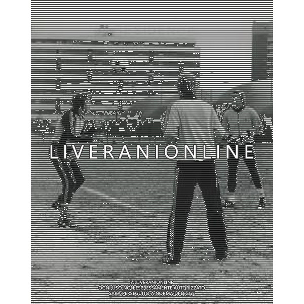 RETROSPETTIVA RENE\' VAN DER KERKHOF CALCIATORE NELLA FOTO RENE\' VAN DER KERKHOF CON LA NAZIONALE OLANDESE AG ALDO LIVERANI SAS