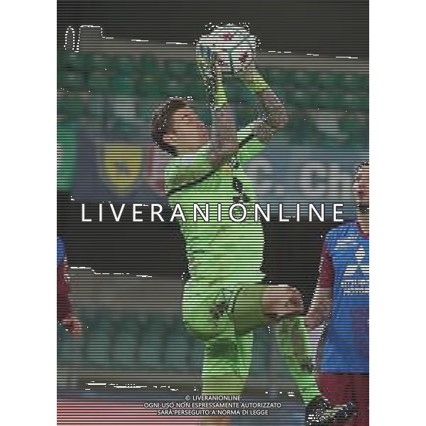 CHIEVO - REGGIANA CAMPIONATO CALCIO SERIE B 10.02.2021 NELLA FOTO PARATA DI ADRIAN SEMPER ©SANTANDREA/AGENZIA ALDO LIVERANI SAS