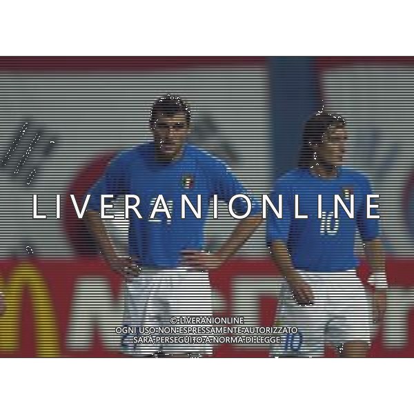 MONDIALI CALCIO DAEJEON (COREA DEL SUD) 18/06/2002 COREA DEL SUD ITALIA NELLA FOTO CHRISTIAN VIERI E FRANCESCO TOTTI AGENZIA ALDO LIVERANI SAS