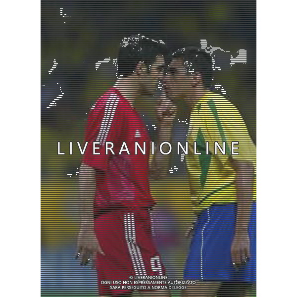 Saitama (GIAPPONE) 26/06/2002 MONDIALI DI CALCIO FIFA World Cup 2002 BRASILE - TURCHIA 1-0 - SEMIFINALE nella foto hakan sukur e lucio Agenzia Aldo Liverani Sas