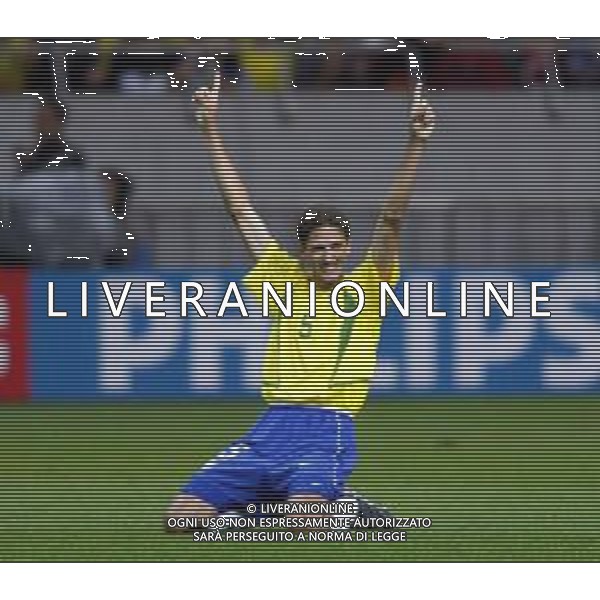 Saitama (GIAPPONE) 26/06/2002 MONDIALI DI CALCIO FIFA World Cup 2002 BRASILE - TURCHIA 1-0 - SEMIFINALE nella foto edmilson esultanza Agenzia Aldo Liverani Sas