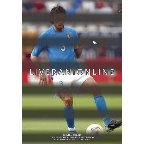 MONDIALI COREA E GIAPPONE 2002 NAZIONALE ITALIANA DI CALCIO NELLA FOTO MALDINI PAOLO Agenzia Aldo Liverani Sas