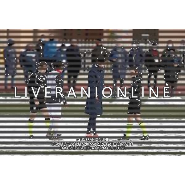 IMOLA 13 02 2021 IMOLESE CALCIO-FANO SERIE C SOSPESA PER IL CAMPO INPRATICABILE PER NEVE NELLA FOTO ARBITRO SAJMIR KUMARA CON I CAPITANI FILIPPO CARINI DELL\'IMOLESE CALCIO E GIANLUCA CARPANI FANO CON DUE ASSISTENTI ROBERTO ALLOCCO E GIUSEPPE MAIORINO FOTO GIANNI SANNA-AG ALDO LIVERANI SAS