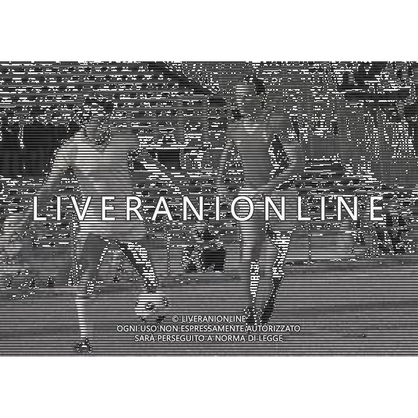27-09-1981 BRESCIA CAMPIONATO DI CALCIO SERIE B BRESCIA LECCE 1-1 PARTITA POI VINTA A TAVOLINO DAL LECCE 0-2 PER LANCIO DI OGGETTI NELLA FOTO CLAUDIO MERLO AG ALDO LIVERANI SAS