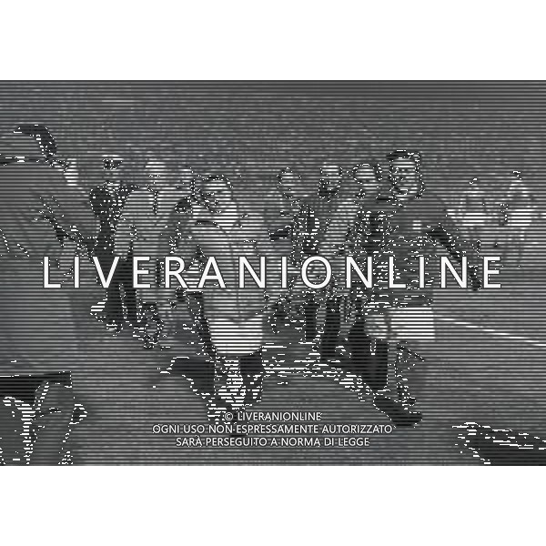 04-03-1981 MILANO QUARTI DI FINALE COPPA DEI CAMPIONI ANDATA INTER STELLA ROSSA 1-1 NELLA FOTO INCIDENTE PORTIERE STELLA ROSSA SIMEUNOVIC AG ALDO LIVERANI SAS
