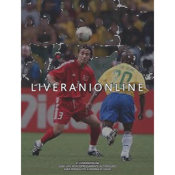 SAITAMA (GIAPPONE) 26/06/2002 (Giappone) 26/06/2002 MONDIALI CALCIO FIFA World Cup 2002 brasile-Turchia 1/0 nella foto bulent korkmaz e edilson AGENZIA ALDO LIVERANI SAS