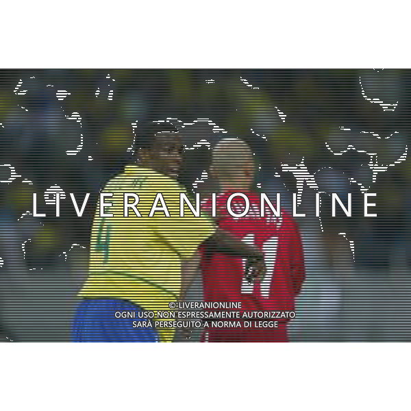 SAITAMA (GIAPPONE) 26/06/2002 (Giappone) 26/06/2002 MONDIALI CALCIO FIFA World Cup 2002 brasile-Turchia 1/0 nella foto roque junior e hasan sas AGENZIA ALDO LIVERANI SAS