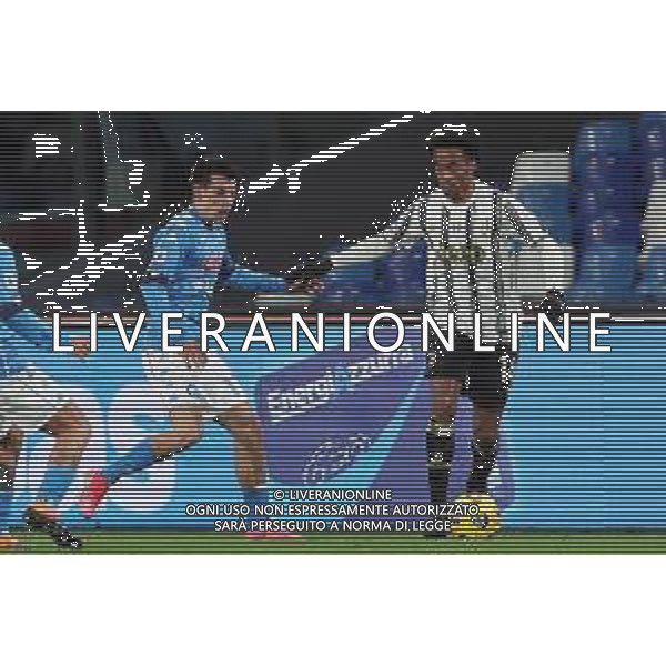 NAPOLI - JUVENTUS CAMPIONATO CALCIO SERIE A TIM 13.02.2021 nella foto Juan Cuadrado, Hirving Lozano ©MOSCA /AGENZIA ALDO LIVERANI SAS