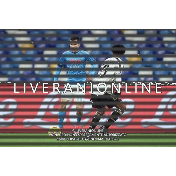 NAPOLI - JUVENTUS CAMPIONATO CALCIO SERIE A TIM 13.02.2021 nella foto Hirving Lozano, Juan Cuadrado ©MOSCA /AGENZIA ALDO LIVERANI SAS