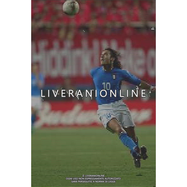 daejeon (corea del sud) 18/06/2002 mondiali calcio 2002 COREA ITALIA NELLA FOTO TOTTI FRANCECO Agenzia aldo liverani sas