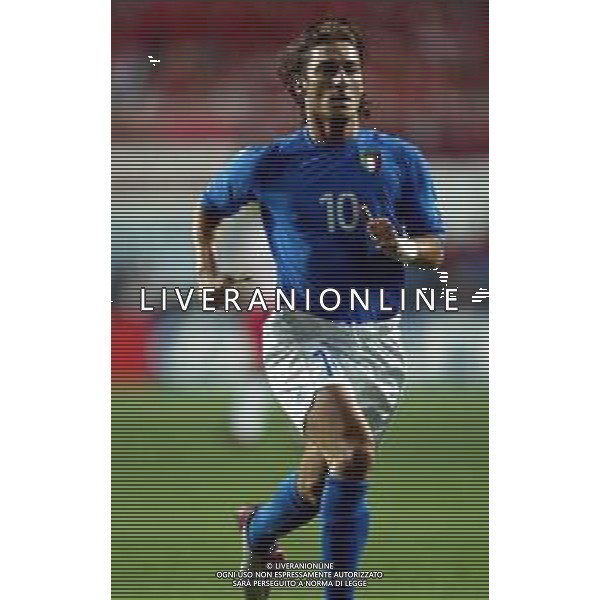daejeon (corea del sud) 18/06/2002 mondiali calcio 2002 COREA ITALIA NELLA FOTO TOTTI FRANCECO Agenzia aldo liverani sas