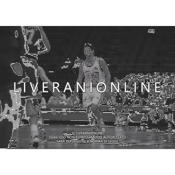 1995 MILANO COPPA ITALIA DI BASKET STEFANEL MILANO-CAGIVA VARESE NELLA FOTO FERDINANDO GENTILE AG ALDO LIVERANI SAS