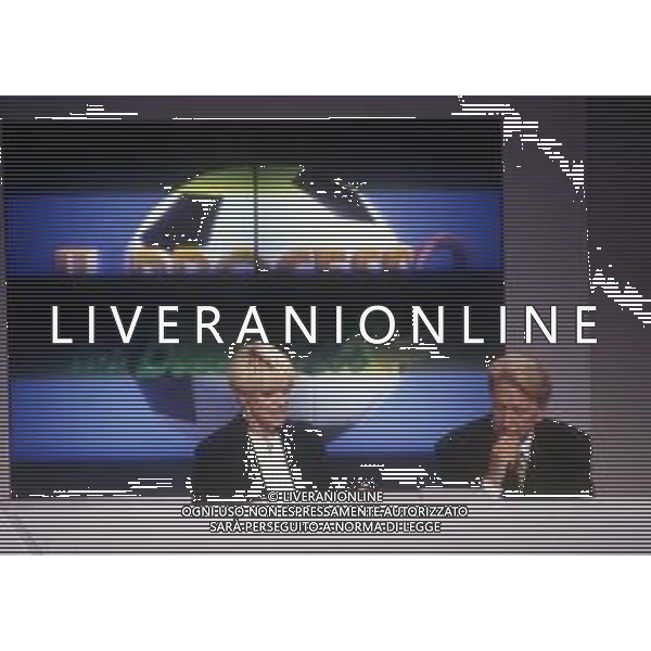RETROSPETTIVA ROBERTA TERMALI CONDUTTRICE TELEVISIVA NELLA FOTO ROBERTA TERMALI CON ALDO BISCARDI NELLA TRASMISSIONE TELEVISIVA“ IL PROCESSO DEL LUNEDI\'“ ANNO 1995 AG ALDO LIVERANI SAS 