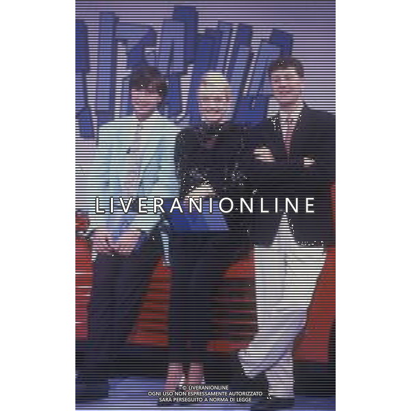 RETROSPETTIVA ROBERTA TERMALI CONDUTTRICE TELEVISIVA NELLA FOTO WALTER ZENGA ROBERTA TERMALI E FABIO FAZIO NELL\'ANNO 1988 NELLA TRASMISSIONE TELEVISIVA “FORZA ITALIA“ ODEON TV AG ALDO LIVERANI SAS