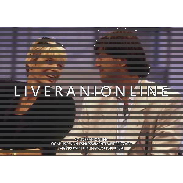 RETROSPETTIVA ROBERTA TERMALI CONDUTTRICE TELEVISIVA NELLA FOTO WALTER ZENGA ROBERTA TERMALI NELL\'ANNO 1988 NELLA TRASMISSIONE TELEVISIVA “FORZA ITALIA“ ODEON TV AG ALDO LIVERANI SAS