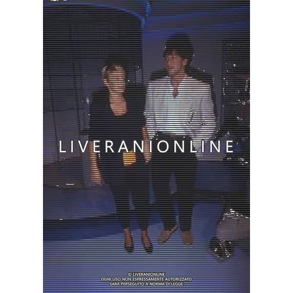 RETROSPETTIVA ROBERTA TERMALI CONDUTTRICE TELEVISIVA NELLA FOTO WALTER ZENGA ROBERTA TERMALI NELL\'ANNO 1988 NELLA TRASMISSIONE TELEVISIVA “FORZA ITALIA“ ODEON TV AG ALDO LIVERANI SAS