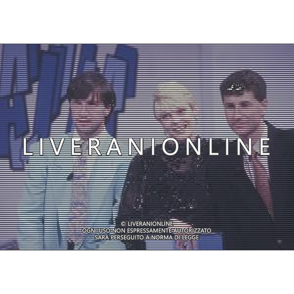 RETROSPETTIVA ROBERTA TERMALI CONDUTTRICE TELEVISIVA NELLA FOTO WALTER ZENGA ROBERTA TERMALI E FABIO FAZIO NELL\'ANNO 1988 NELLA TRASMISSIONE TELEVISIVA “FORZA ITALIA“ ODEON TV AG ALDO LIVERANI SAS