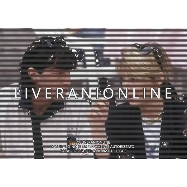 RETROSPETTIVA ROBERTA TERMALI CONDUTTRICE TELEVISIVA NELLA FOTO ROBERTA TERMALI CON WALTER ZENGA NELL\'ANNO1988 AGLI EUROPEI IN GERMANIA AG ALDO LIVERANI SAS 
