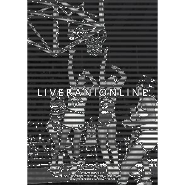 19-10-1980 BOLOGNA CAMPIONATO DI BASKET SERIE A1 SINUDYNE BOLOGNA-HURLINGHAM TRIESTE 85-78 NELLA FOTO RENATO VILLALTA AG ALDO LIVERANI SAS