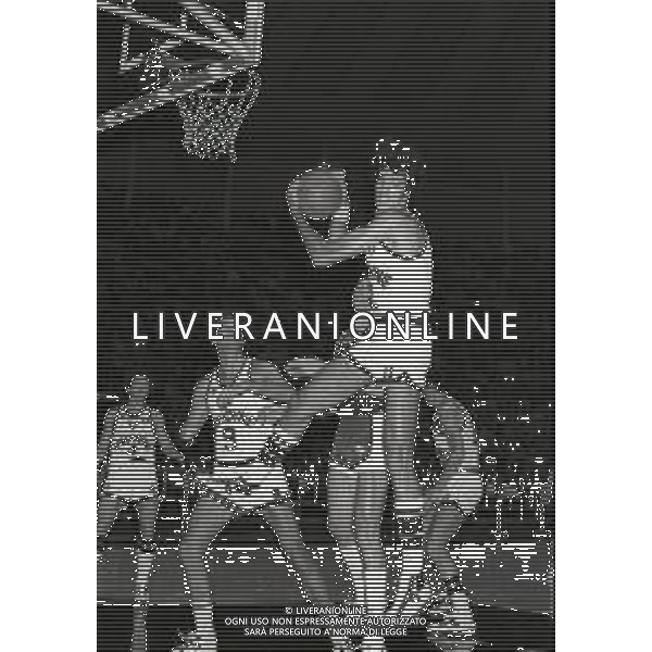 19-10-1980 BOLOGNA CAMPIONATO DI BASKET SERIE A1 SINUDYNE BOLOGNA-HURLINGHAM TRIESTE 85-78 NELLA FOTO MARQUINHOS AG ALDO LIVERANI SAS