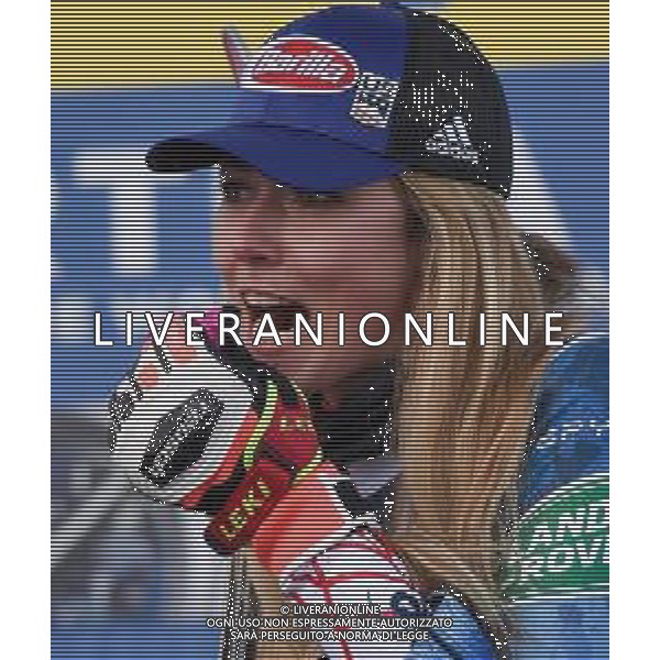 Franco Debernardi/LM - 2021 FIS Alpine World SKI Championships - Alpine Combined - Women - alpine ski race 15 February 2021 - Olympia delle Tofane, cortina (bl), Italy Photo showing: United States\'s Mikaela Shiffrin eat her mask @LM/Franco Debernardi AG ALDO LIVERANI SAS