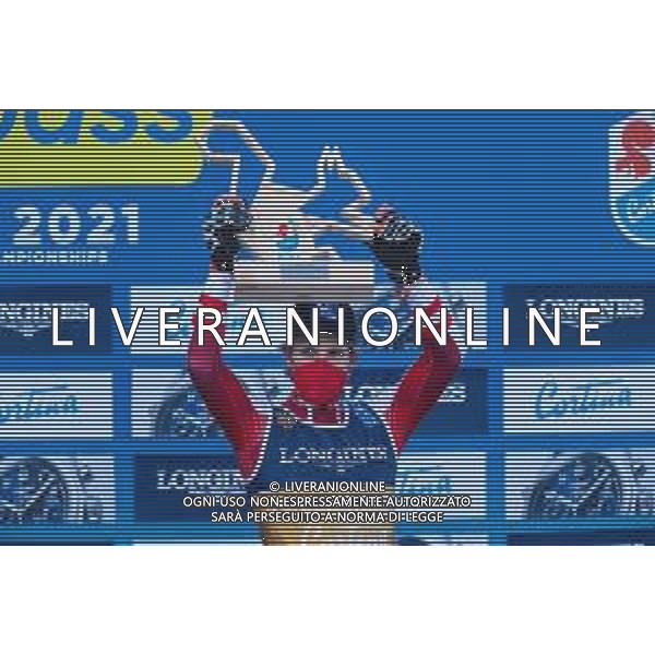 Sergio Bisi/LM - 2021 FIS Alpine World SKI Championships - Combined Super G - Men - alpine ski race 15 February 2021 - Olympia delle Tofane, cortina (bl), Italy Photo showing: 2021 FIS ALPINE WORLD SKI CHAMPIONSHIPS, AC MEN Cortina D\'Ampezzo, Veneto, Italy 2021-02-15 - Monday Image shows SCHWARZ Marco (AUT) Gold Medal @LM/Sergio Bisi AG ALDO LIVERANI SAS