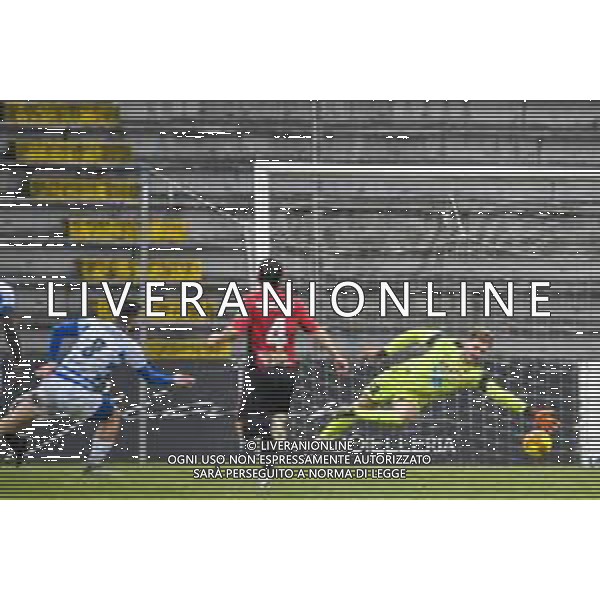Fabio Fagiolini/LM - Lucchese vs Pro Patria - Italian football Serie C match 2020/2021 17 February 2021 - lucca, Italy Photo showing: Tommaso Brignoli (Pro Patria) scoring the second goal @LM/Fabio Fagiolini/AGENZIA ALDO LIVERANI SAS