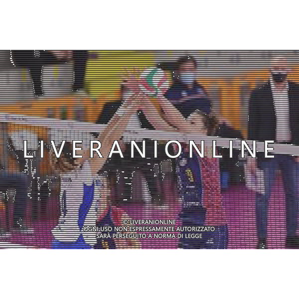 Lisa Guglielmi/LM - Savino Del Bene Scandicci vs Zanetti Bergamo - Volleyball Italian Serie A1 Women match 2020/2021 17 February 2021 - PalaRialdoli, scandicci, Italy Photo showing: Marina Lubian (Savino Del Bene Scandicci) and Natalia Valentin (Zanetti Bergamo) @LM/Lisa Guglielmi/AGENZIA ALDO LIVERANI SAS