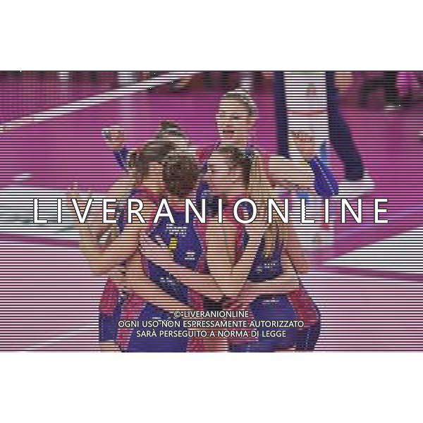Lisa Guglielmi/LM - Savino Del Bene Scandicci vs Zanetti Bergamo - Volleyball Italian Serie A1 Women match 2020/2021 17 February 2021 - PalaRialdoli, scandicci, Italy Photo showing: Happiness of Savino Del Bene Scandicci players @LM/Lisa Guglielmi/AGENZIA ALDO LIVERANI SAS