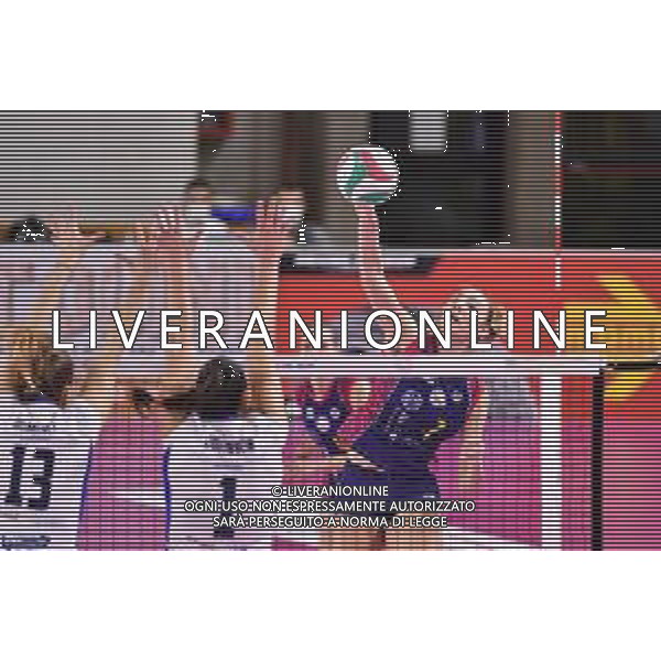 Lisa Guglielmi/LM - Savino Del Bene Scandicci vs Zanetti Bergamo - Volleyball Italian Serie A1 Women match 2020/2021 17 February 2021 - PalaRialdoli, scandicci, Italy Photo showing: Elena Pietrini (Savino Del Bene Scandicci) @LM/Lisa Guglielmi/AGENZIA ALDO LIVERANI SAS