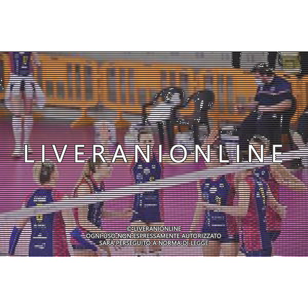 Lisa Guglielmi/LM - Savino Del Bene Scandicci vs Zanetti Bergamo - Volleyball Italian Serie A1 Women match 2020/2021 17 February 2021 - PalaRialdoli, scandicci, Italy Photo showing: Happiness of Savino Del Bene Scandicci players @LM/Lisa Guglielmi/AGENZIA ALDO LIVERANI SAS