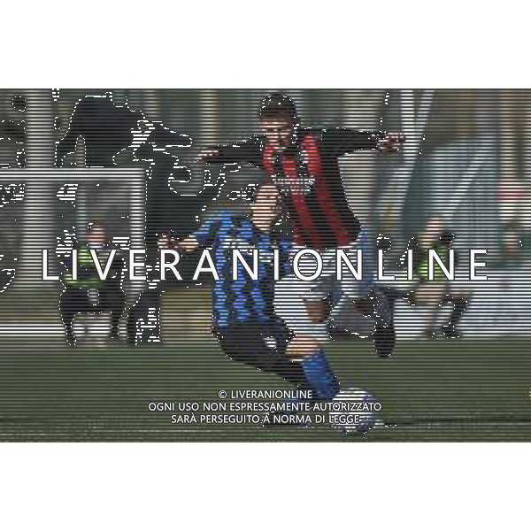 © TVRG Luca Stanga (Milan) atterrato da David Wieser (Inter) Milan vs Inter Campionato Primavera 1 TIM - 10a giornata Milano 17-02-2021 centro sportivo Peppino Vismara foto Roberto Garavaglia/ag. Aldo Liverani sas