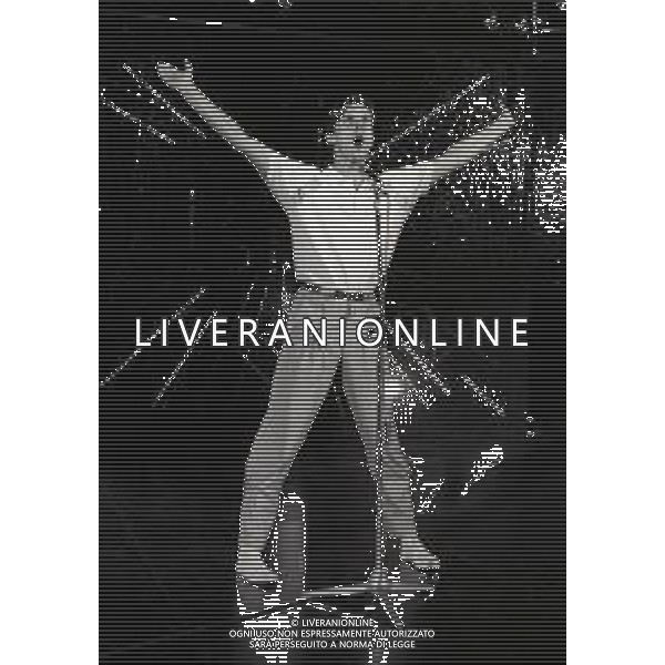 RETROSPETTIVA MIGUEL BOSE\' CANTANTE NELLA FOTO MIGUEL BOSE\' A VERONA A SAINT VINCENT NELL\'ANNO 1982  AG ALDO LIVERANI SAS 