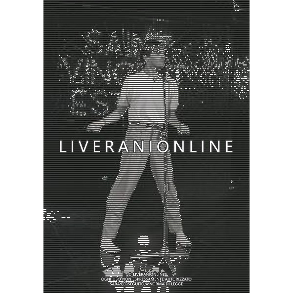 RETROSPETTIVA MIGUEL BOSE\' CANTANTE NELLA FOTO MIGUEL BOSE\' A VERONA A SAINT VINCENT NELL\'ANNO 1982  AG ALDO LIVERANI SAS 