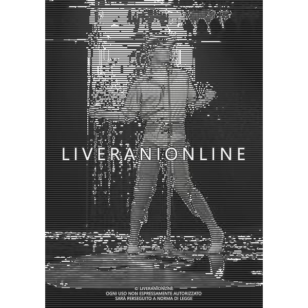 RETROSPETTIVA MIGUEL BOSE\' CANTANTE NELLA FOTO MIGUEL BOSE\' A VERONA A SAINT VINCENT NELL\'ANNO 1982  AG ALDO LIVERANI SAS 