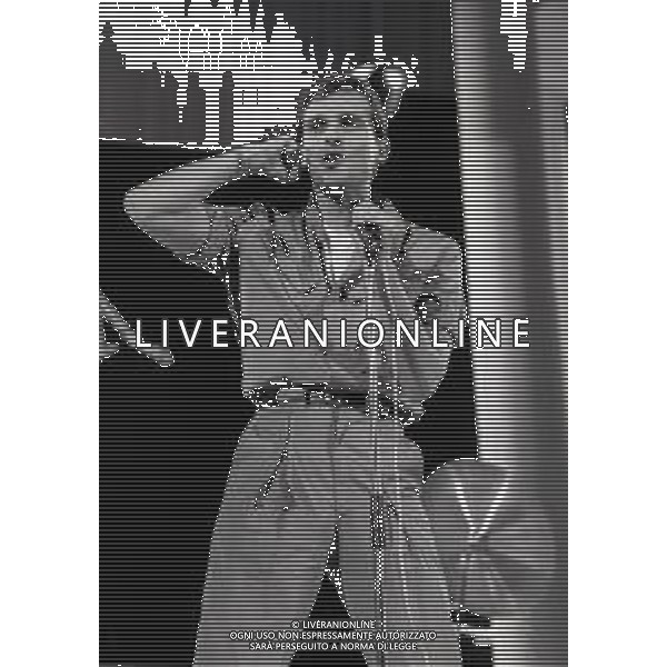 RETROSPETTIVA MIGUEL BOSE\' CANTANTE NELLA FOTO MIGUEL BOSE\' A VERONA A SAINT VINCENT NELL\'ANNO 1982  AG ALDO LIVERANI SAS 