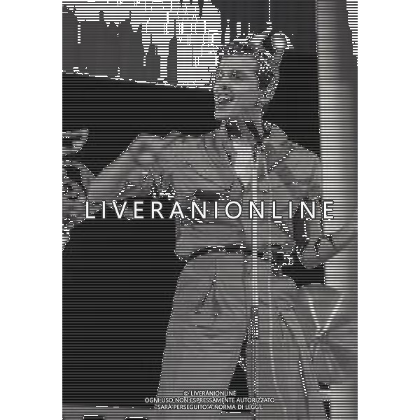 RETROSPETTIVA MIGUEL BOSE\' CANTANTE NELLA FOTO MIGUEL BOSE\' A VERONA A SAINT VINCENT NELL\'ANNO 1982  AG ALDO LIVERANI SAS 