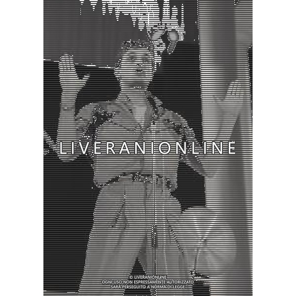 RETROSPETTIVA MIGUEL BOSE\' CANTANTE NELLA FOTO MIGUEL BOSE\' A VERONA A SAINT VINCENT NELL\'ANNO 1982  AG ALDO LIVERANI SAS 