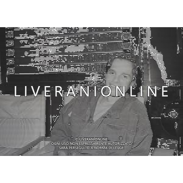 RETROSPETTIVA MIGUEL BOSE\' CANTANTE NELLA FOTO MIGUEL BOSE\' ALLA TRASMISSIONE “TEST“ IN RAI NELL\'ANNO 1984 A MILANO AG ALDO LIVERANI SAS 